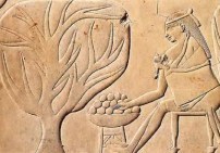 egyptian mother and child