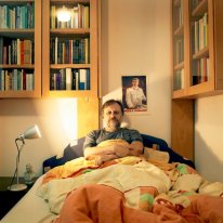 zizek in bed