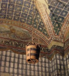 stollen-bucket-modera